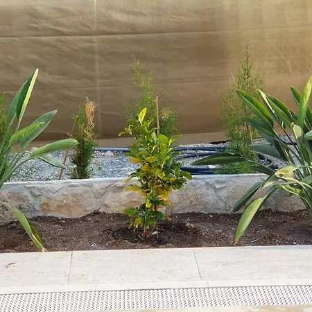 Yermanina فيلة Geroskipou