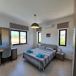 Yermanina Villa Geroskipou