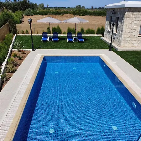 Yermanina Villa Geroskipou